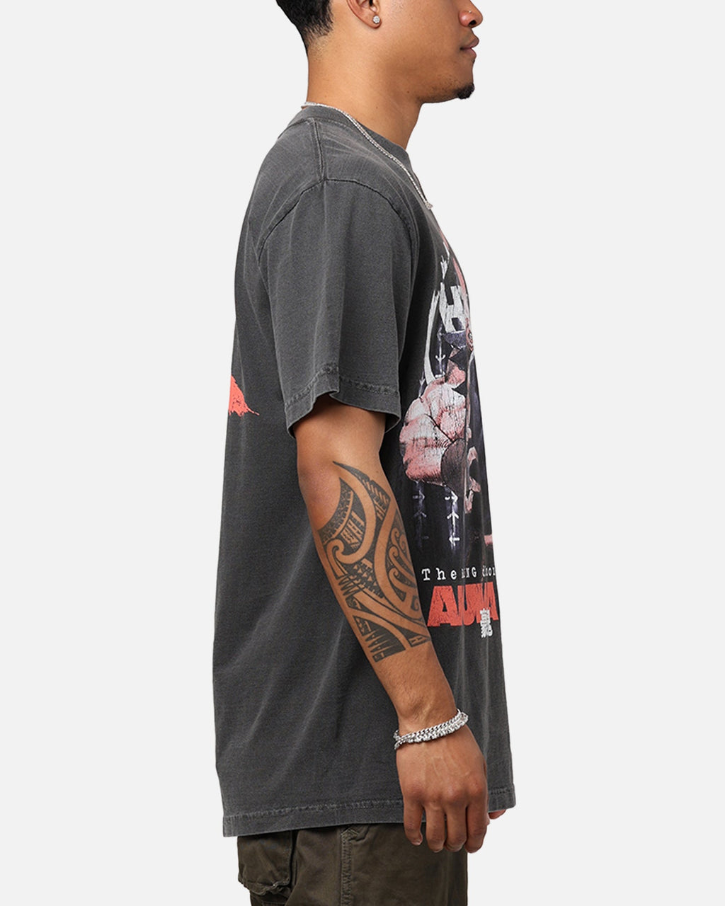 Hypland X Street Fighter Akuma T-Shirt Washed Black Hoodie, Sweatshirt | PureTeeCo.com (Image 4)