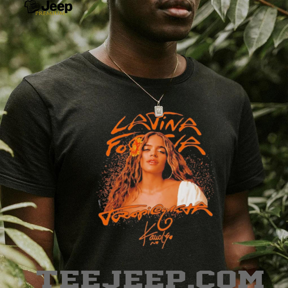 Karol G Viajando Por El Mundo portrait shirt