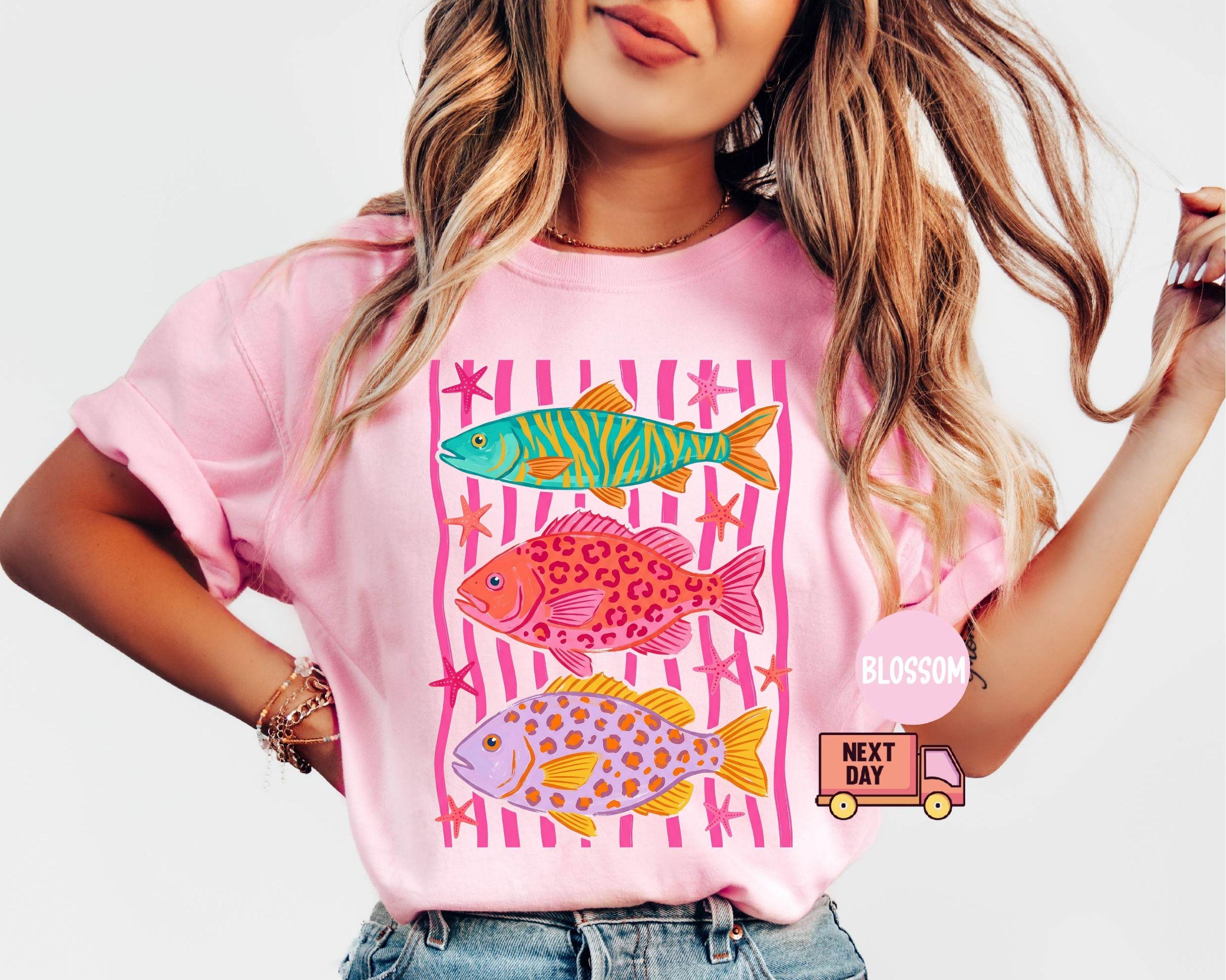 Comfort Colors Colorful Maximalist Tropical Fish Trio Unisex T-shirt, Sweatshirt, Hoodie (3)
