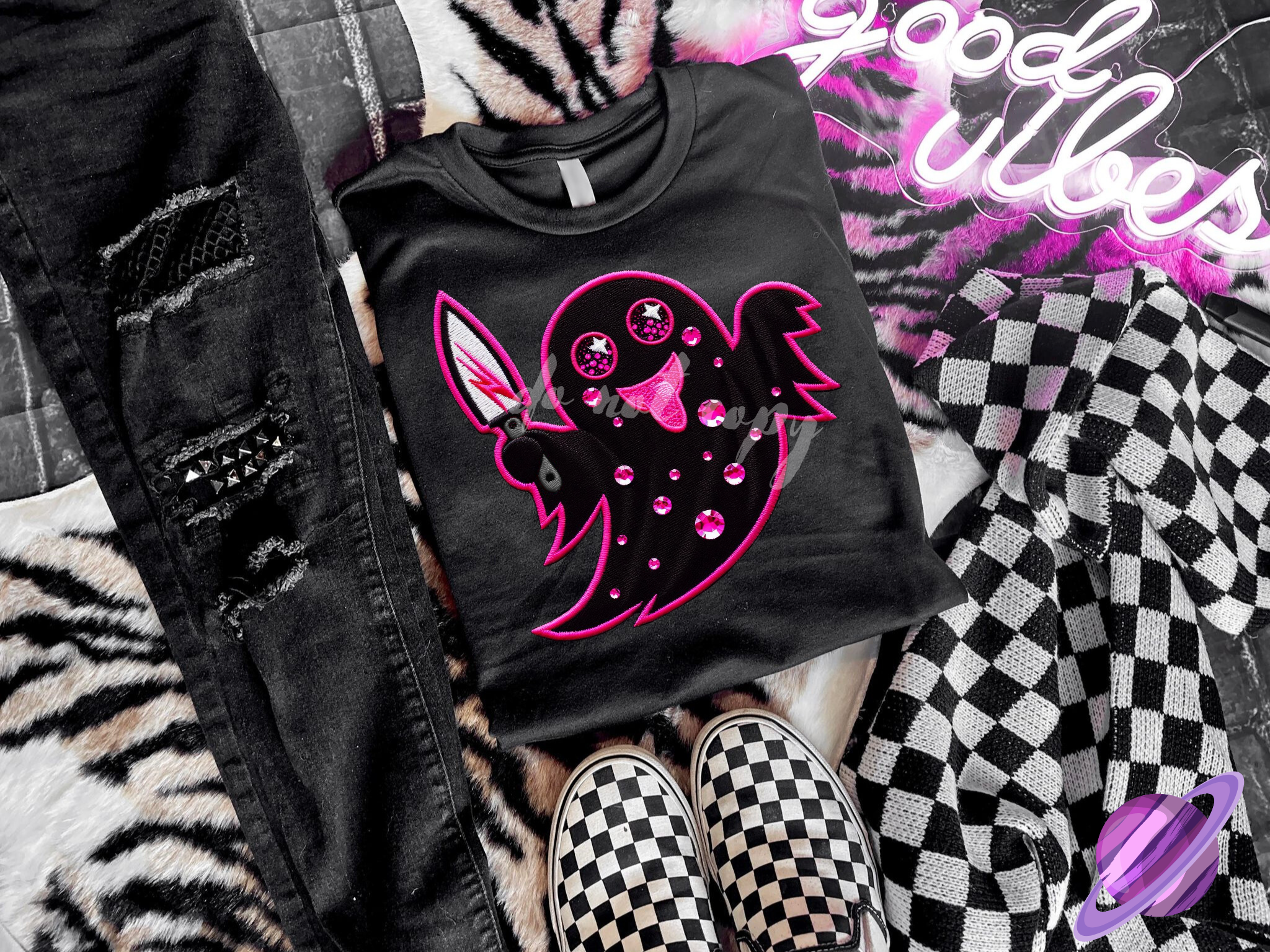 PINK GHOST UNISEX TEE ADULTS/KIDS Hoodie, Sweatshirt | PureTeeCo.com (Image 1)