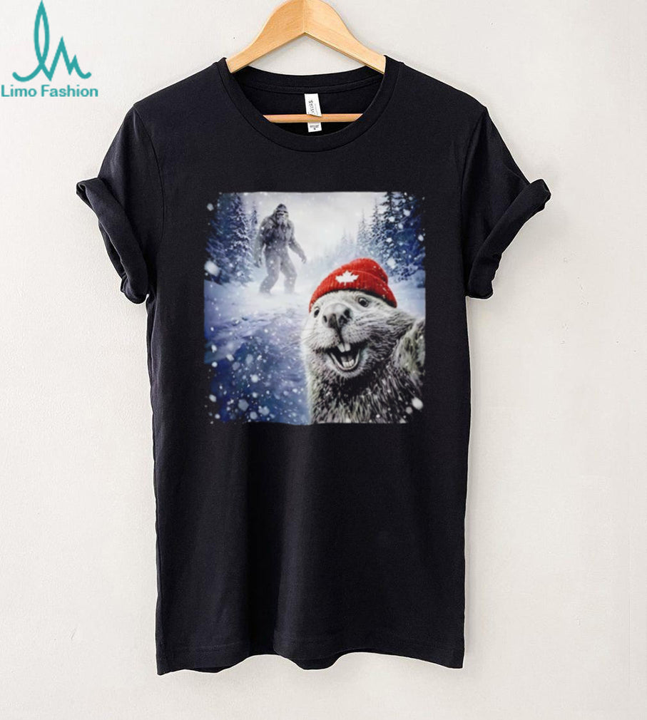 Beaver Selfie Encounter Sasquatch Sighting shirt