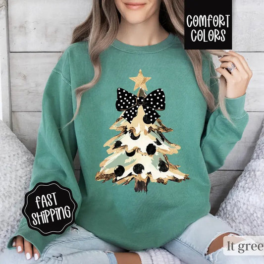 Christmas Tree Comfort Colors Sweatshirt,  Coquette Christmas Sweater Womenswear,  Holiday Crewneck