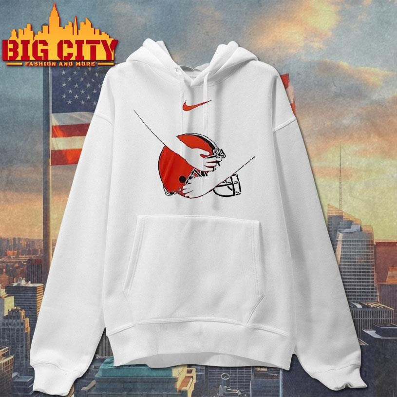 Cleveland Browns X National Hugging Day Wants A Hug Logo Shirt