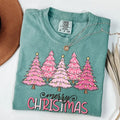 Comfort Colors Merry Christmas Pink Tree Shirt, Merry And Bright Christmas Shirt, Women's Christmas T-Shirt Cotton Fit...