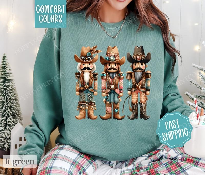 Cowboy Nutcracker Comfort Colors Sweatshirt, Country Christmas Sweater, Western Holiday Womens Crewneck T-Shirts, Hoodie