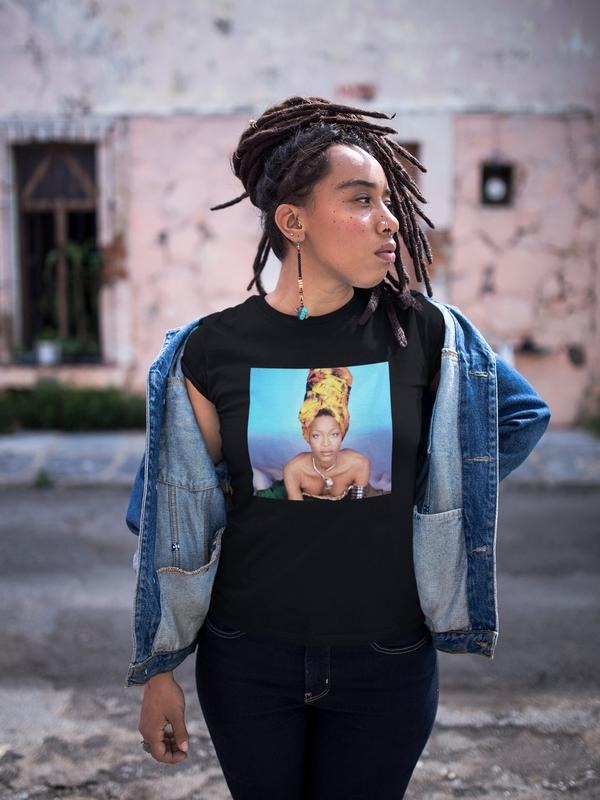Erykah Badu | 90s | throwback | unisex T-shirt Hoodie, Sweatshirt | PureTeeCo.com