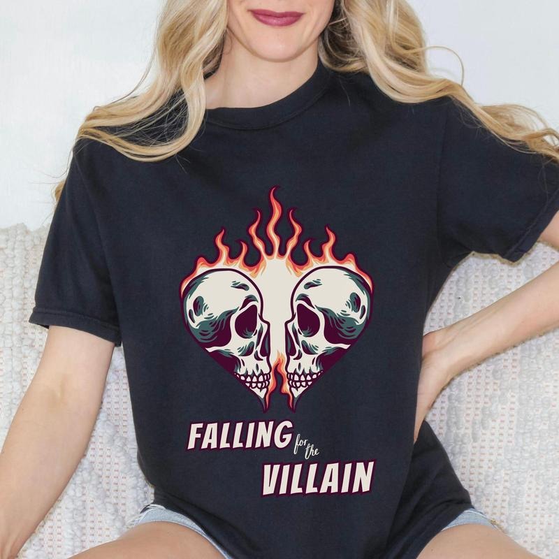 Falling For The Villain, Romance Book T-Shirt, Book Boyfriends Do It Better, Readers, Gifts For Readers, Dark Romance...