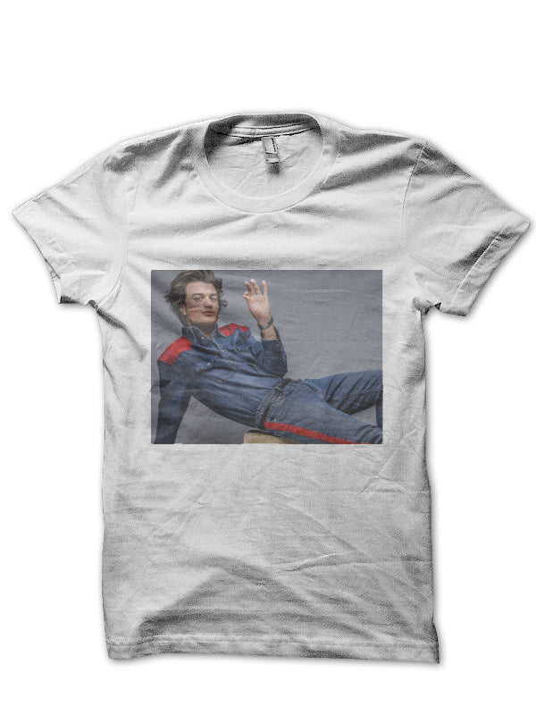 Joe Keery T-Shirt Style005 Hoodie, Sweatshirt | PureTeeCo.com