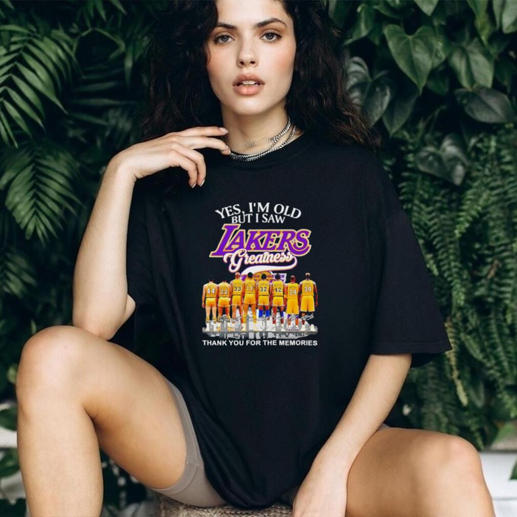 Los Angeles Lakers Yes I’m old but I saw Lakers greatness signed memories shirt