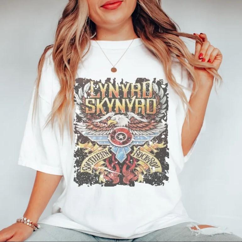 Lynyrd Skynyrd Tshirt Free Bird Shirt Rock Shirt Retro Band Tee 80s band tee Hoodie, Sweatshirt | PureTeeCo.com
