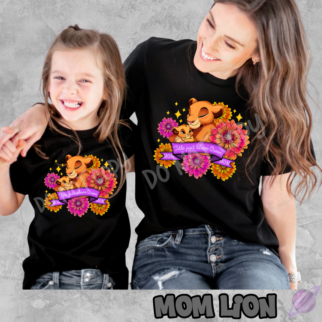 MOM LION TEE Hoodie, Sweatshirt | PureTeeCo.com (Image 1)