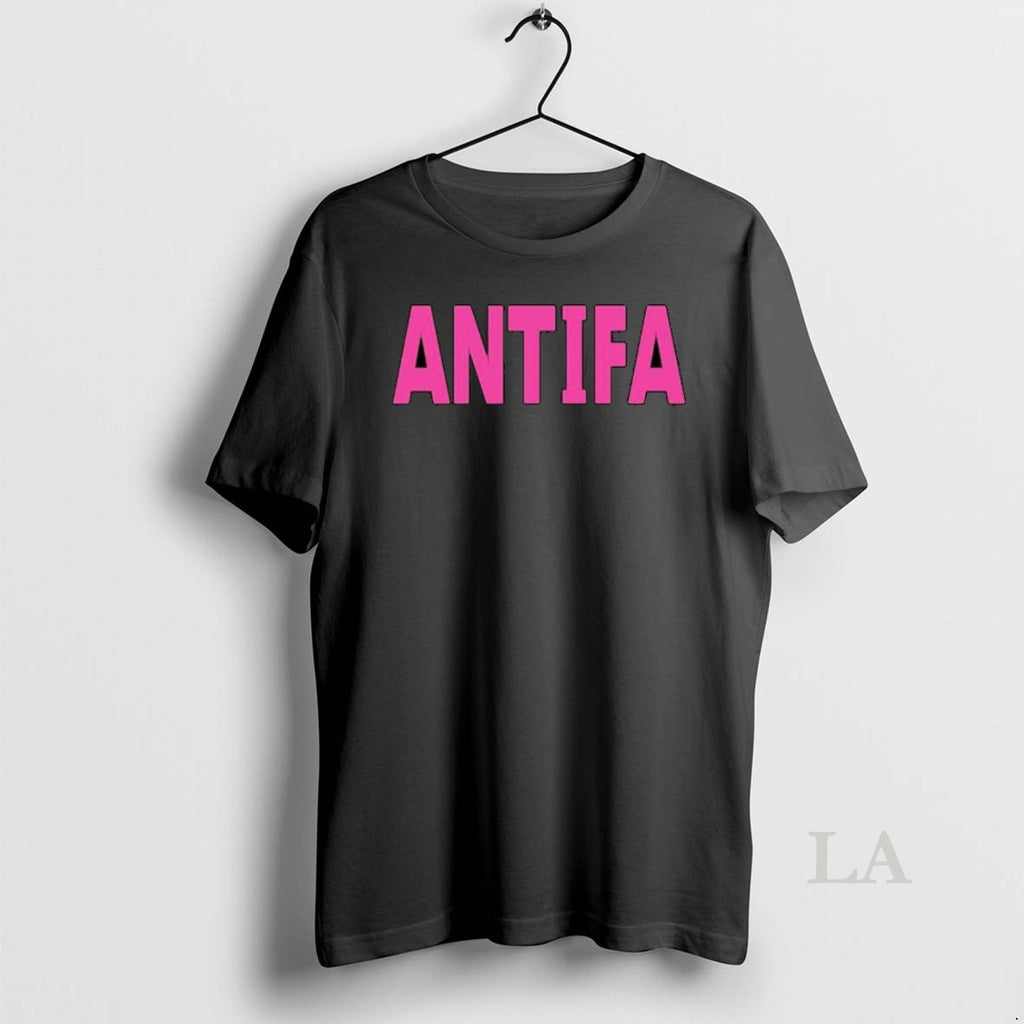 Original Carrie Milburn Wearing Antifa Ornaments