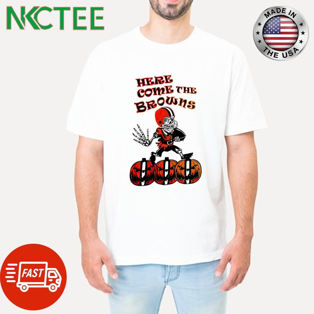 Original Here come the Cleveland Browns pumpkin skeleton halloween shirt
