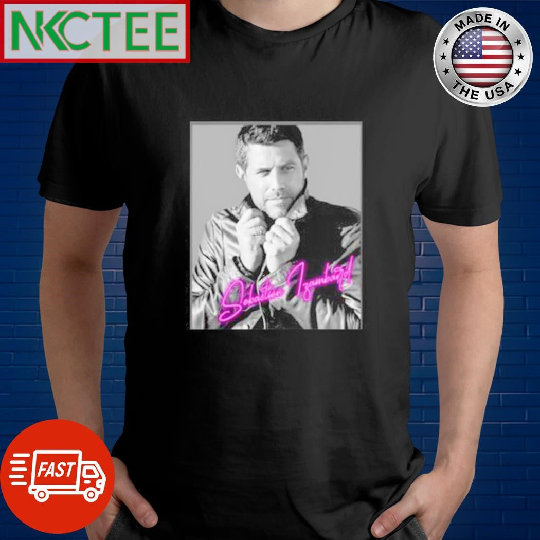 Original Sébastien Izambard photo signature light shirt
