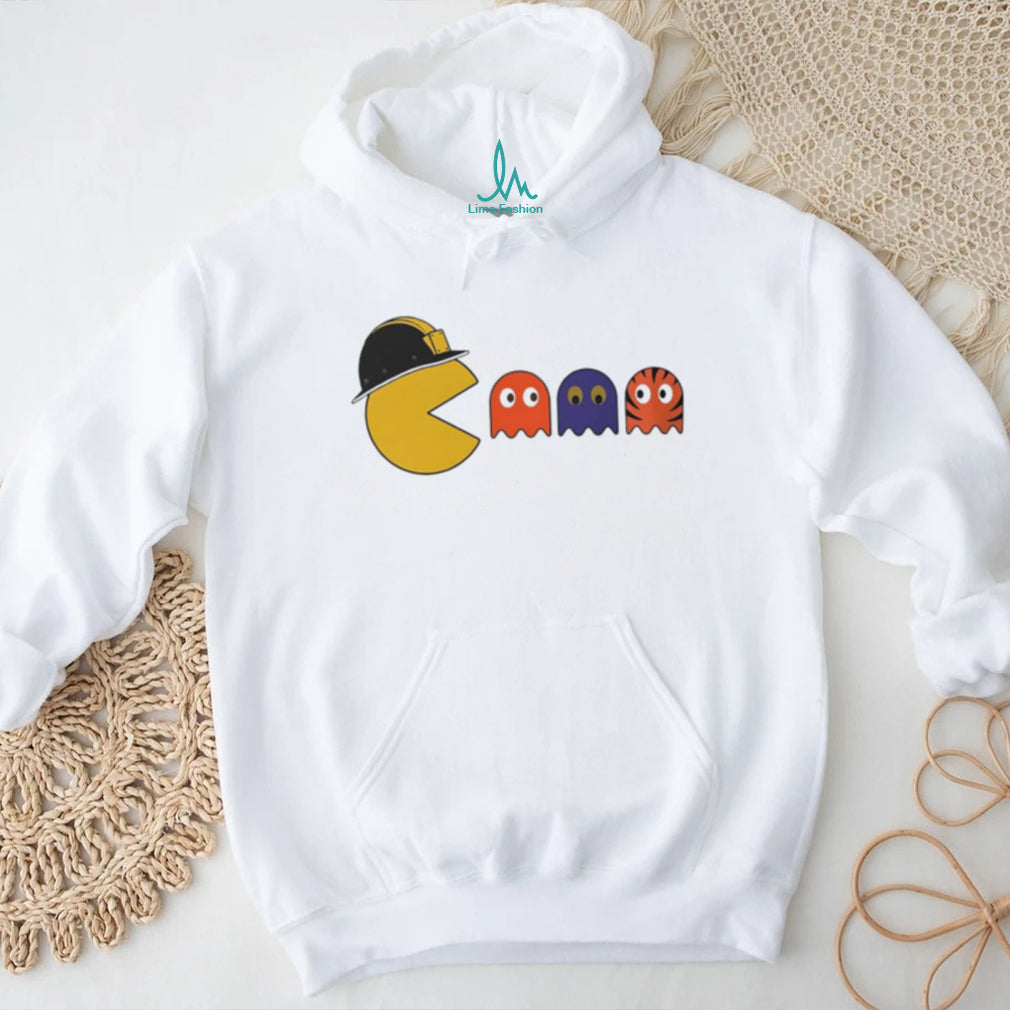 Pacman graphic shirt