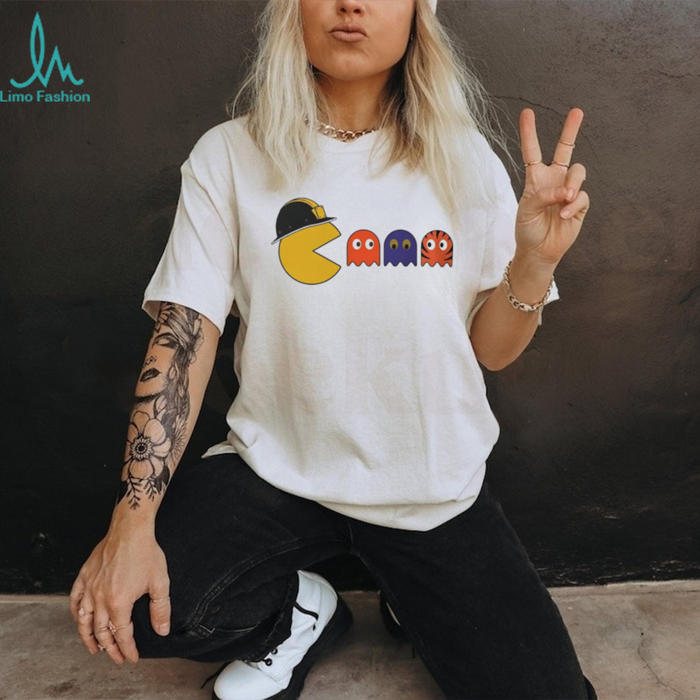 Pacman graphic shirt