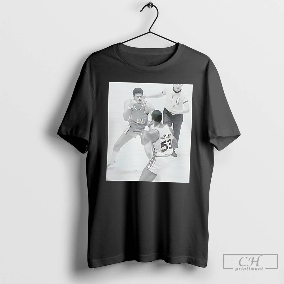 Premium Darryl Dawkins And Maurice Lucas Square Up During The 1977 Tee T Shirts Sweater