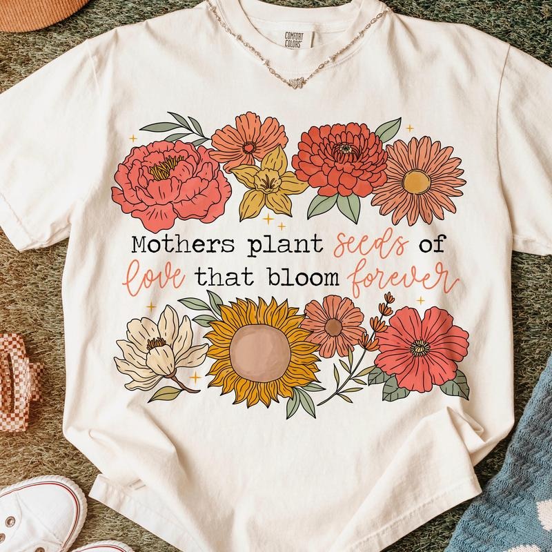 Retro floral mama quote t-shirt, mama floral mom sweatshirt Hoodie | PureTeeCo.com