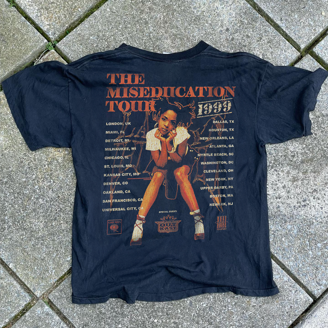 LAURYN H1LL - MISEDUCATI0N TOUR 1999 - WASHED BLACK T-SHIRT Hoodie, Sweatshirt | PureTeeCo.com (Image 2)