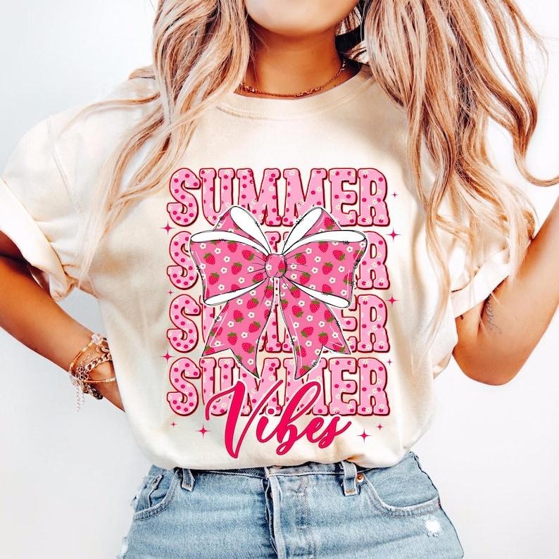 Strawberry Summer Vibes Coquette Festival Preppy Floral Strawberry T-Shirt