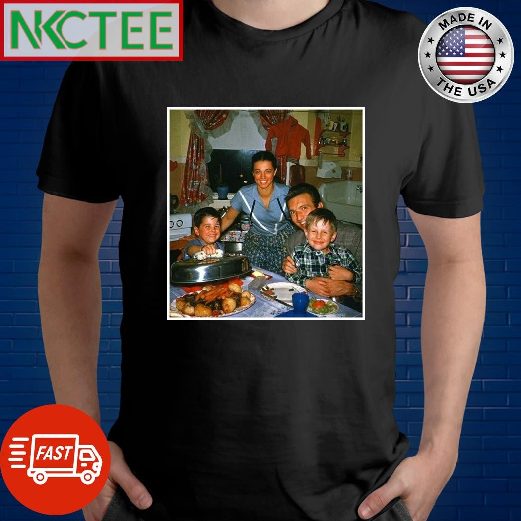 That’s A Genuinely Happy Looking Family, USA, 1959 shirt