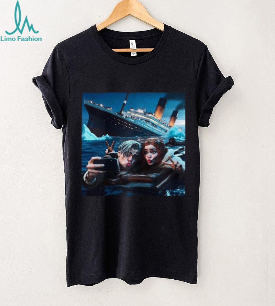 Titanic Movie Couple Selfie Disaster Vintage Graphic Shirt