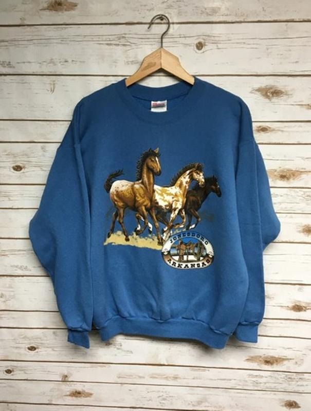 Vintage 90's Horses crewneck sweatshirt Hanes crew neck sweatshirt Jonesboro Arkansas souvenir shirt animal print...