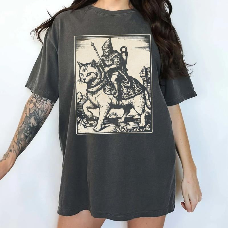 Vintage Knight Riding Cat Shirt Comfort Colors, Funny Meme Knight Kitten Tshirt, Retro Dark Art Tops, Cat Lover Gifts,...