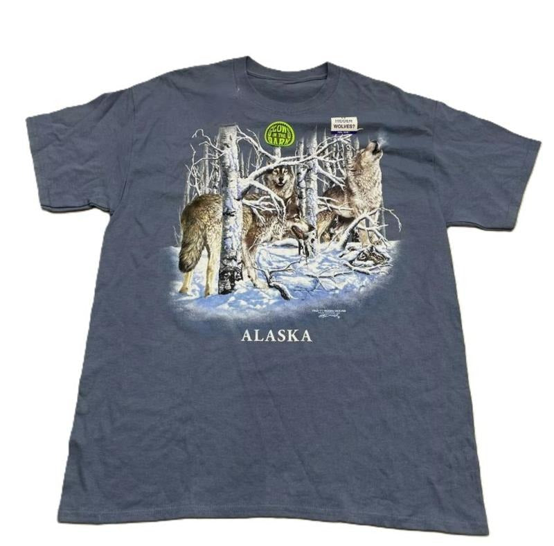 Vintage Y2k Alaska Hidden Wolves Howling Wolf Moon T-Shirt- Vintage y2k tshirt Streetwear Menswear Top Hoodie, Sweatshirt