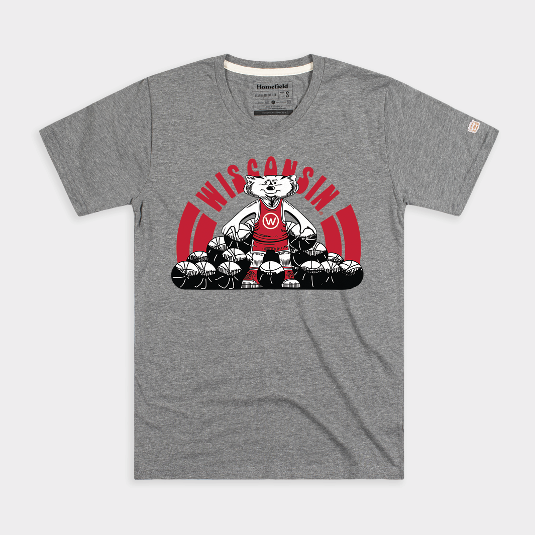 1970s Wisconsin Badgers Basketball T-Shirt Hoodie, Sweatshirt | PureTeeCo.com