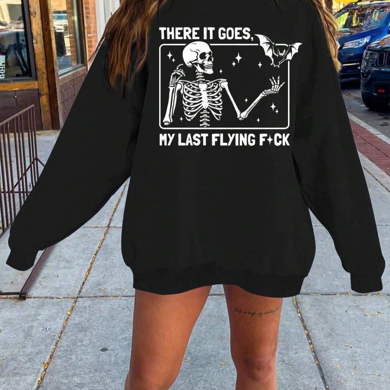 Women's Skeleton & Letter Print Drop Shoulder Sweatshirt, Casual Long Sleeve Round Neck Pullover for Fall & Winter,...