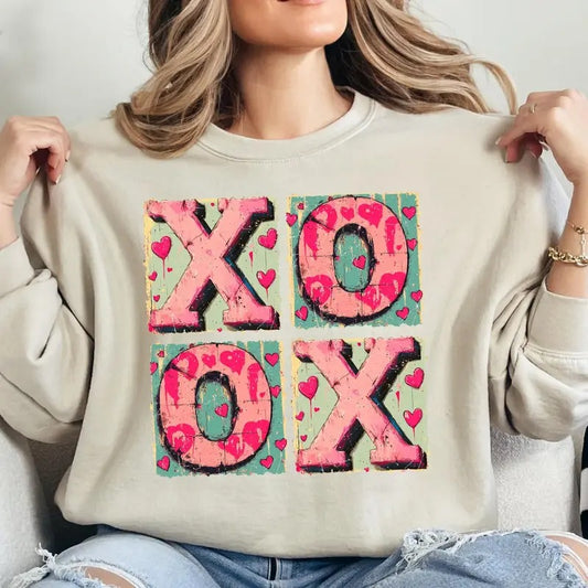 XOXO Valentine's Day Sweatshirt, Heart xoxo Valentine, Retro valentine, Valentine gift