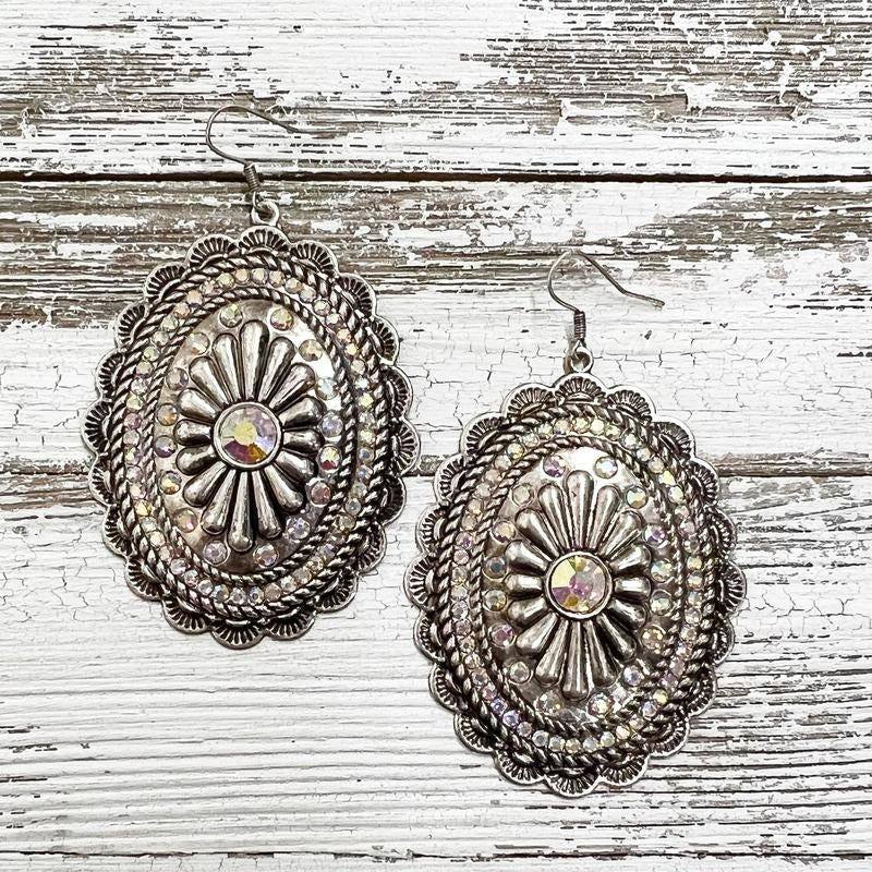 ZSilver Conch Rhinestone EarringsZ T-Shirts, Hoodie, Sweatshirt | PureTeeCo.com
