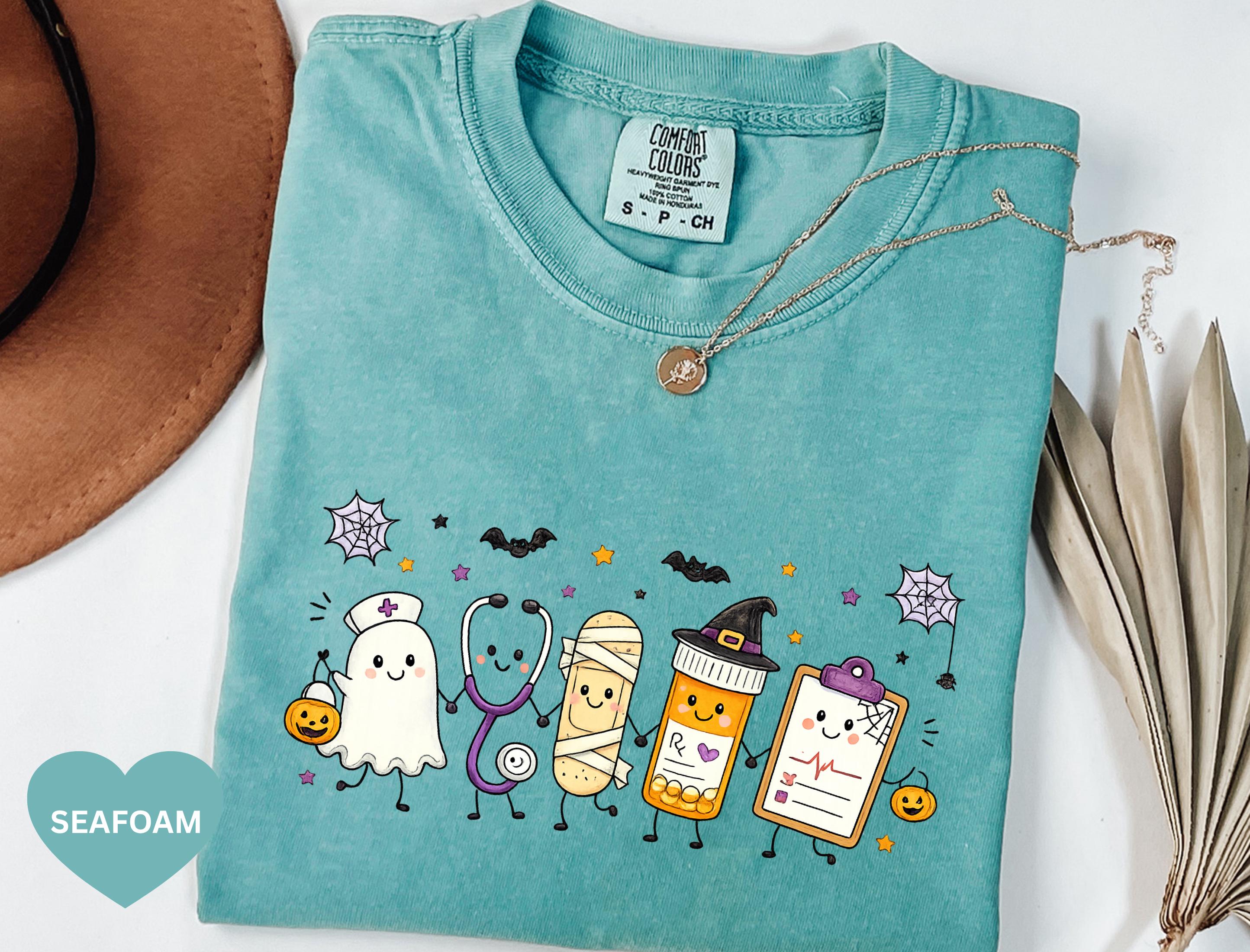 Comfort Colors Halloween Nurse Halloween Nursing Doodle Spooky Nurse Life Healthcare Tee Nurse (3)
