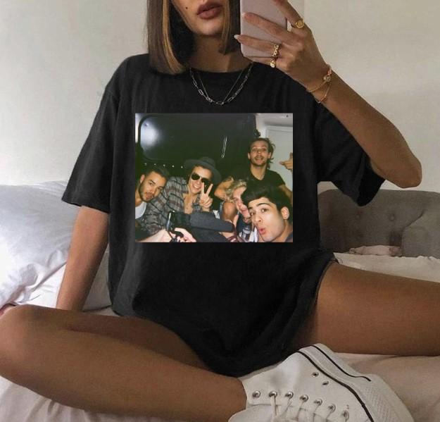 Vintage One Direction Selfie T-Shirt, Thank You One Direction Gift For Fan, Music Tour T-Shirt Casual Cotton... (Image 5)