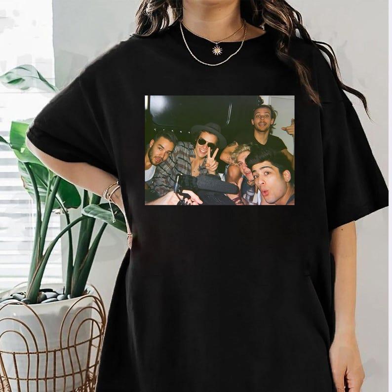 Vintage One Direction Selfie T-Shirt, Thank You One Direction Gift For Fan, Music Tour T-Shirt Casual Cotton... (Image 2)