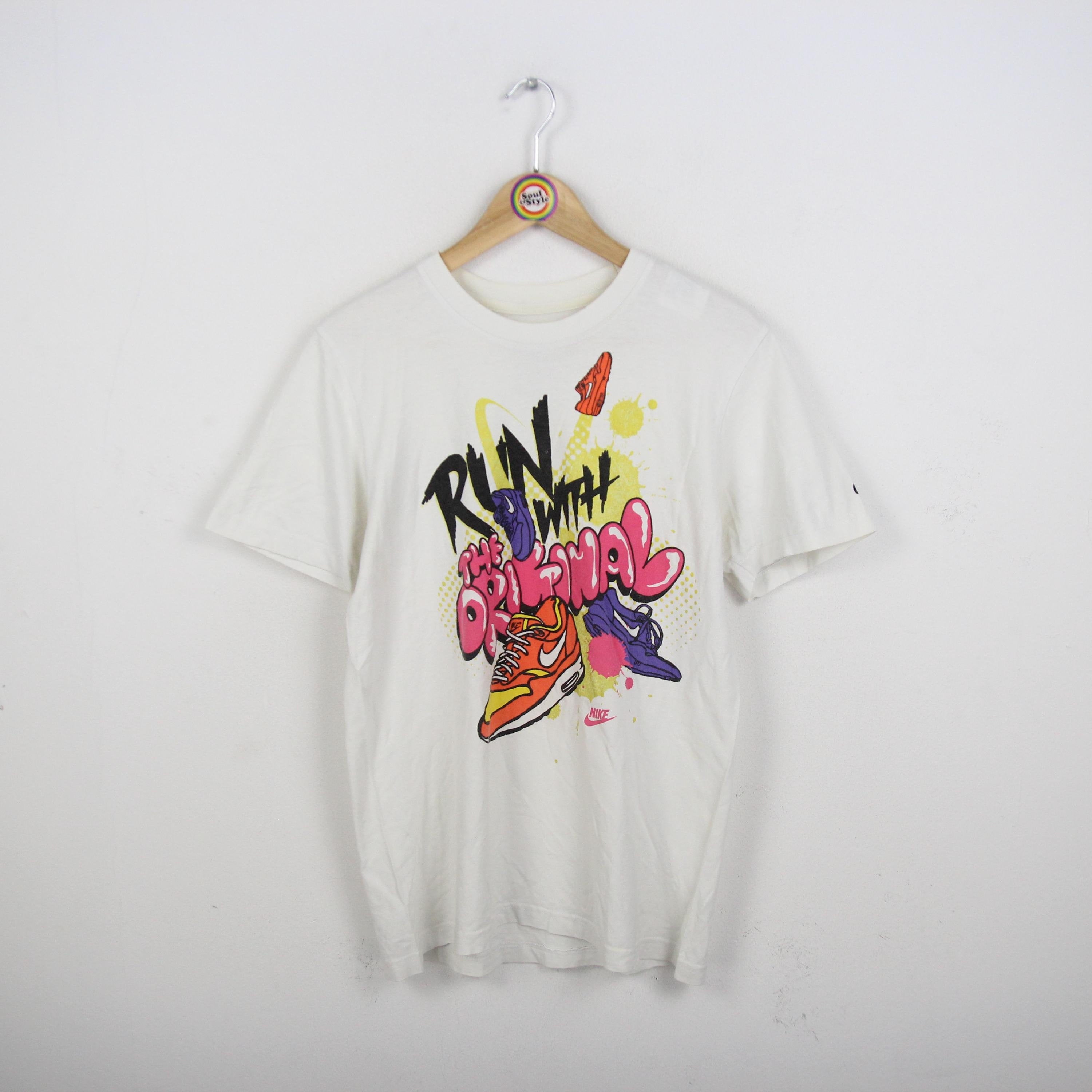 Vintage Size Nike Unisex T-shirt, Sweatshirt, Hoodie (1)