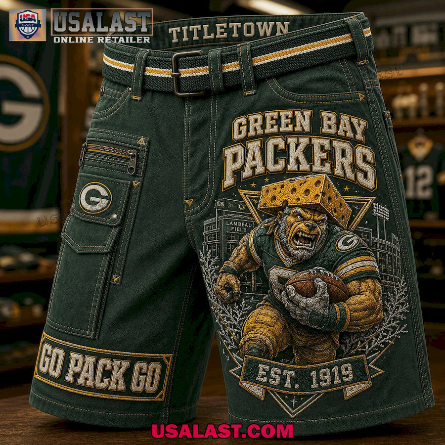 Green Bay Packers Go Pack Go Titletown Men Cargo Short