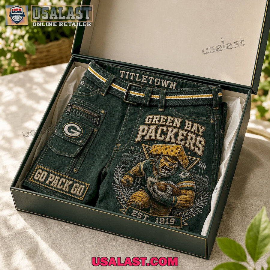 Green Bay Packers Go Pack Go Titletown Men Cargo Short