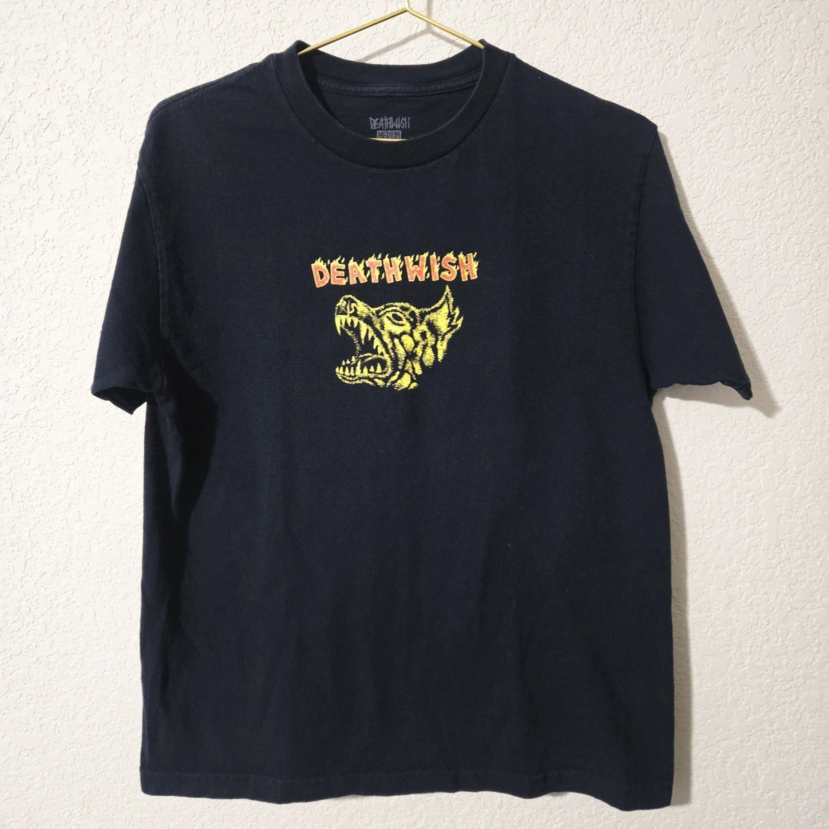 Deathwish Skateboard Shirt Size M-Black "Man’s Best Friend" Skate Tee.