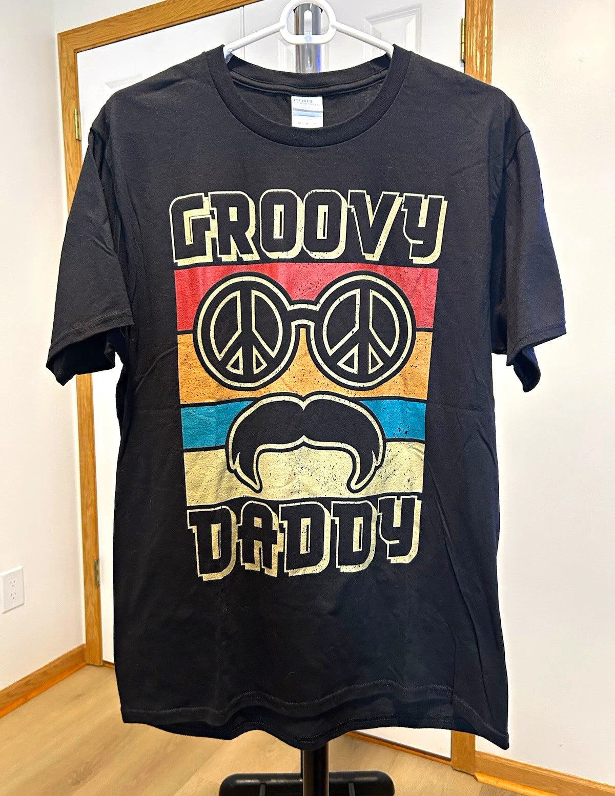 Groovy Daddy Retro 70s Graphic T-Shirt Black Distressed Tee Size Medium
