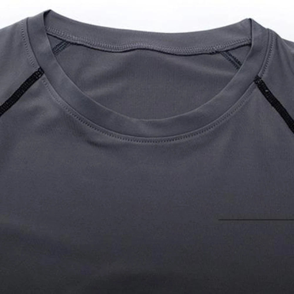 Moisture Wicking Men's Top for Running with Minimalist Solid Color Look