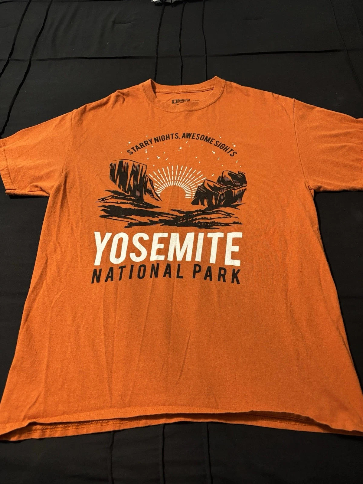 vibrant orange Yosemite National Park graphic t-shirt  Large
