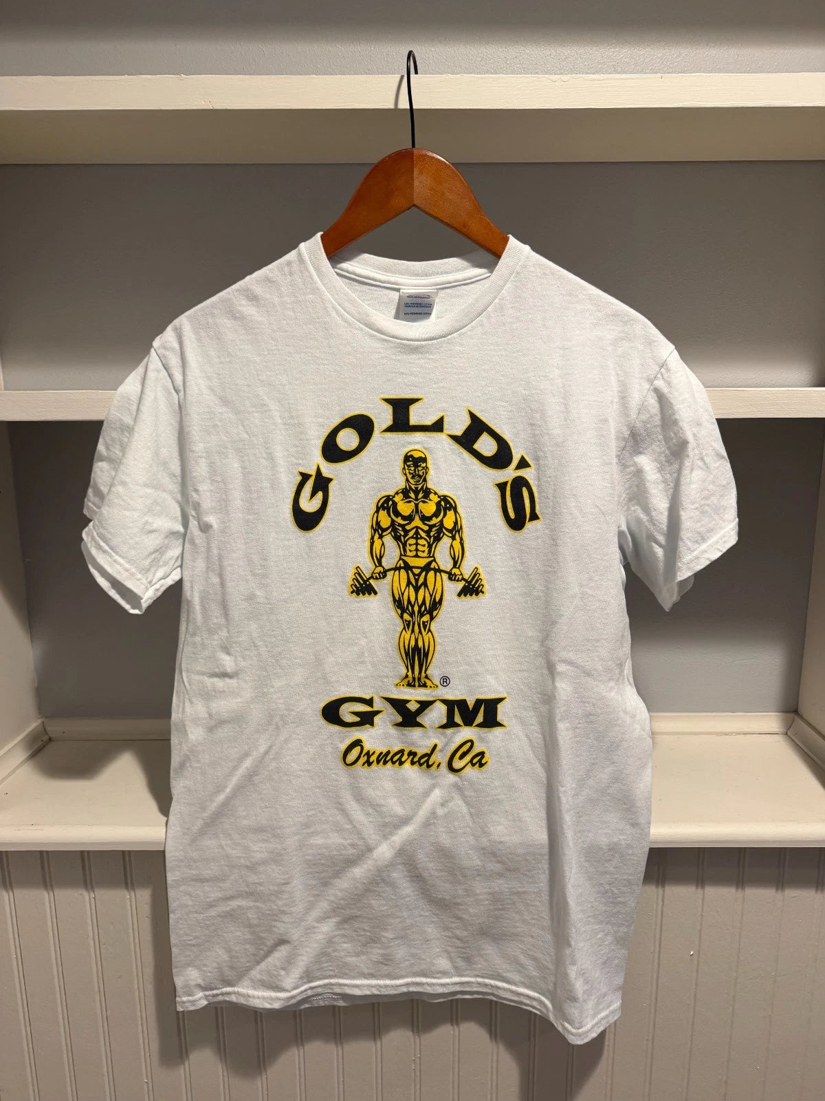 Golds Gym T Shirt Oxnard CA - Delta Pro Weight  Men's Medium/M - White
