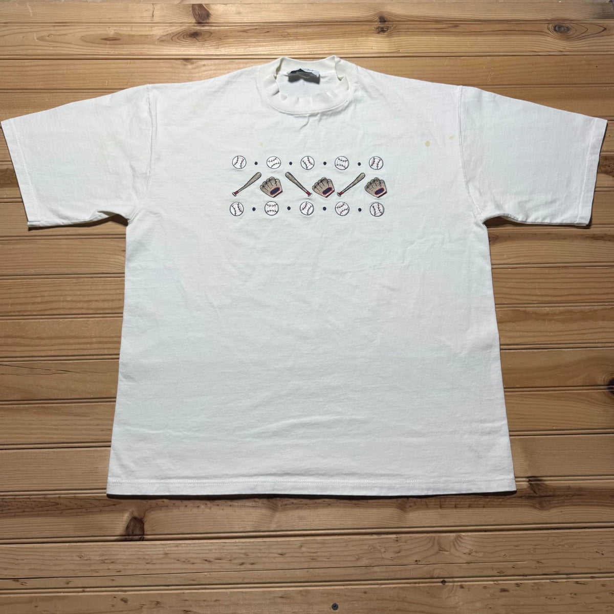 Vintage 90s Baseball Bat Gloves Balls Sports Embroidered Graphic T-Shirt Size XL