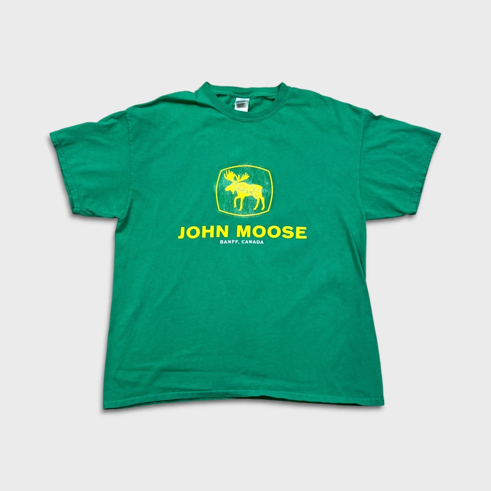 Vintage John Moose T Shirt Mens XL Green Outdoor Banff Canada Funny Nature Tee