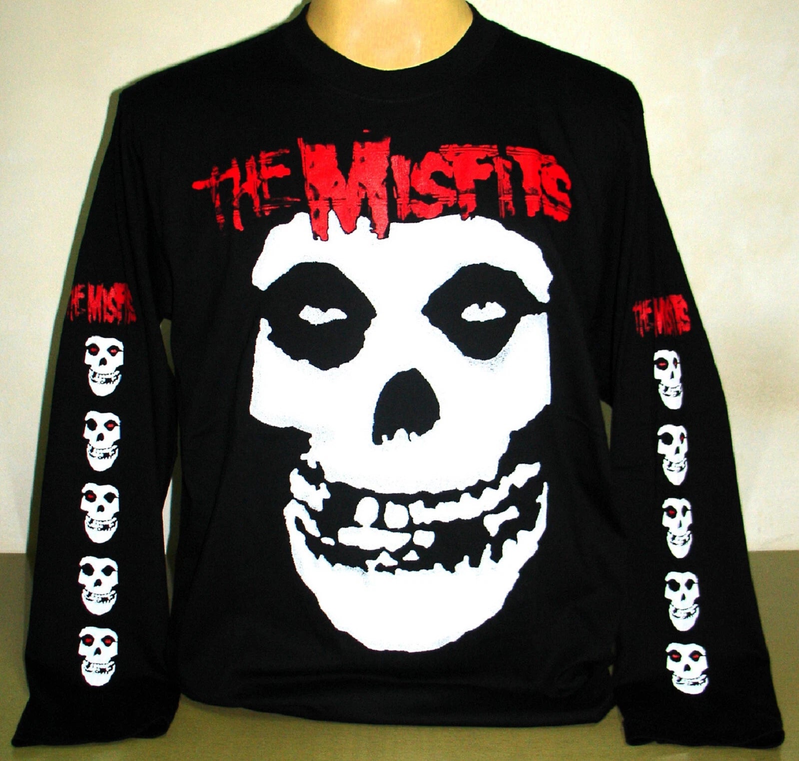 Misfits Skull Logo Punk Rock Band Long Sleeve T-Shirt Size S M L XL 2XL 3XL Red