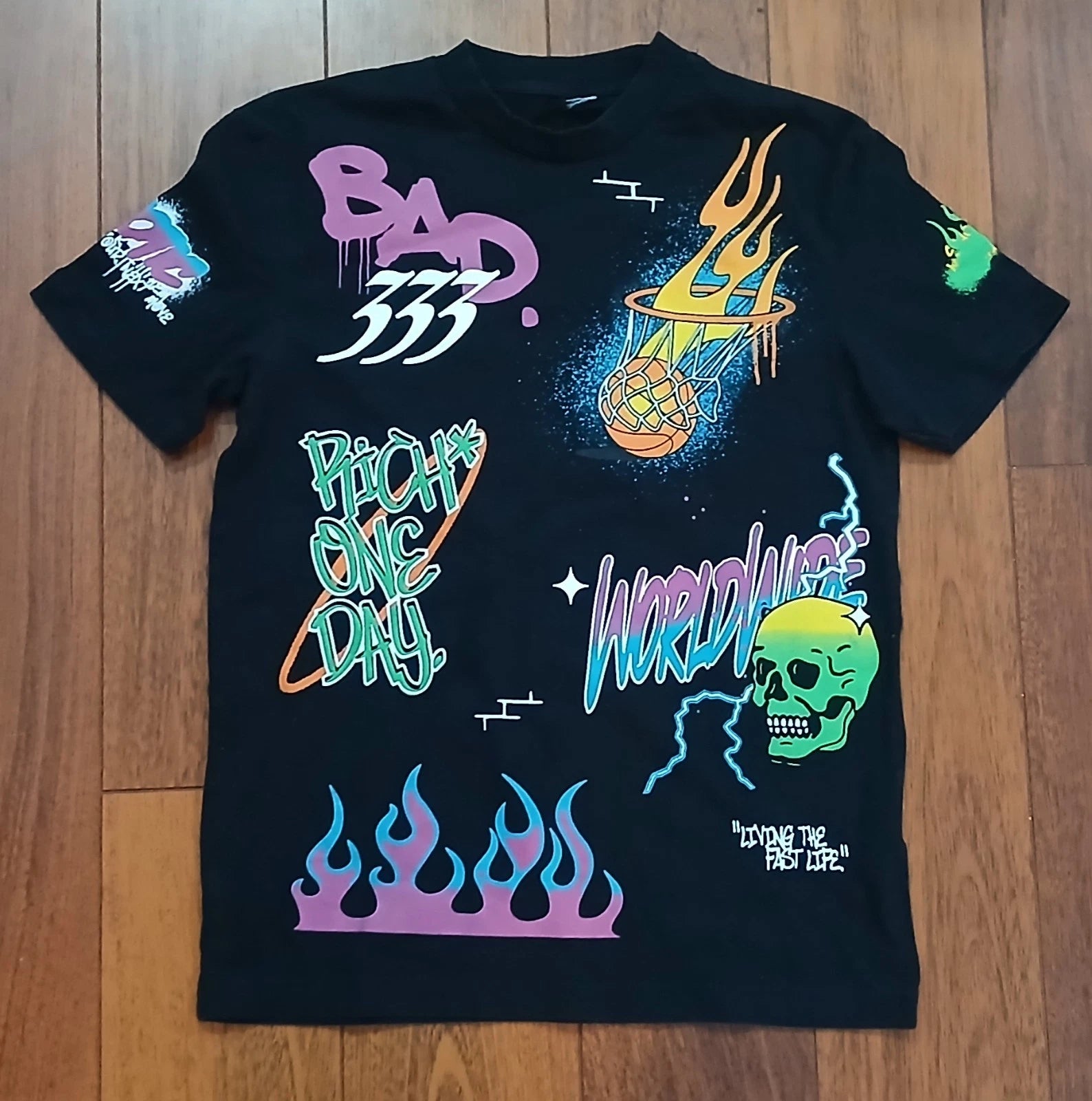 Rare Black Tshirt Graffiti Print FSBN Medium 38 Chest - Excellent Condition