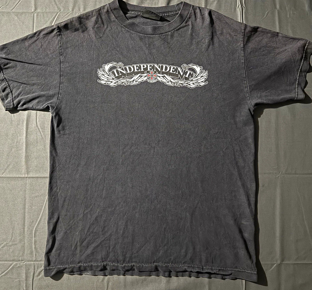 Independent Trucks NHS Skateboard TShirt Mens M Faded Black Wings Logo Skate Y2K