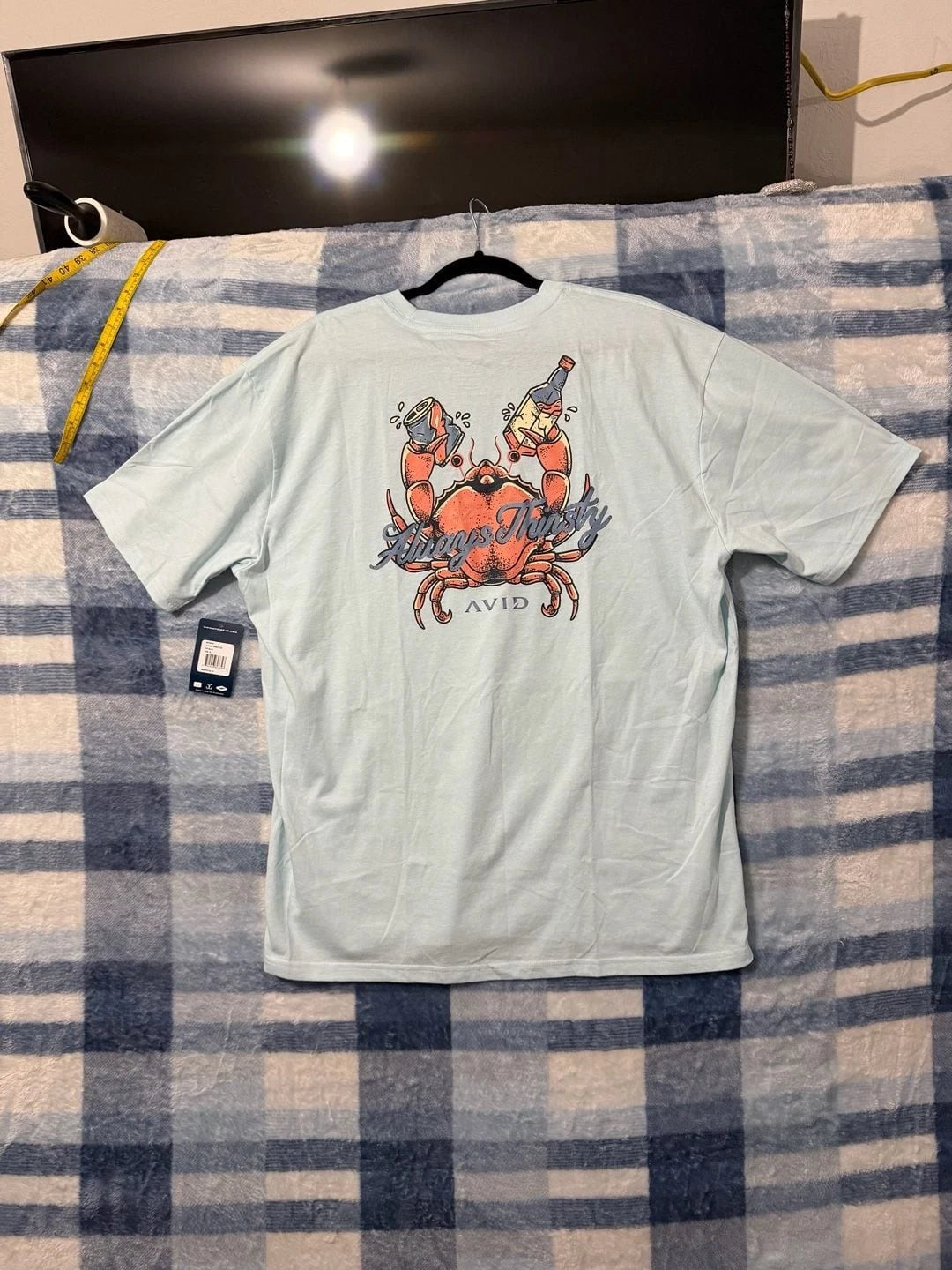 Avid Always Thirsty Crab Graphic T-Shirt Ice Blue XL